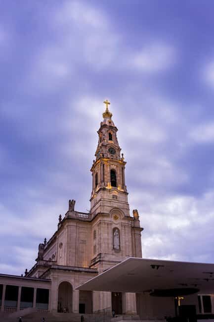Lisbon: Sanctuary Fátima & Little Shepperd Town Guide Tour - Basilica of the Holy Trinity