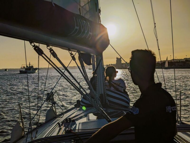 Lisbon: Scenic Day & Sunset Boat Tour with a Drink - The Experience in Practice