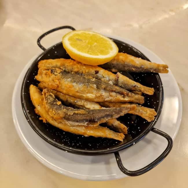 Lisbon: Sidecar tour with three food tasting stops - Key Points