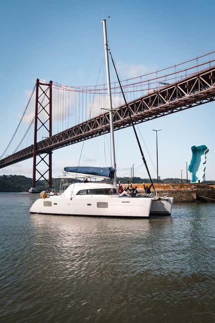 Lisbon: Sightseeng & Sunset Sailing Boat with a Local Guide - Why You’ll Love This Sunset Sailing Tour in Lisbon