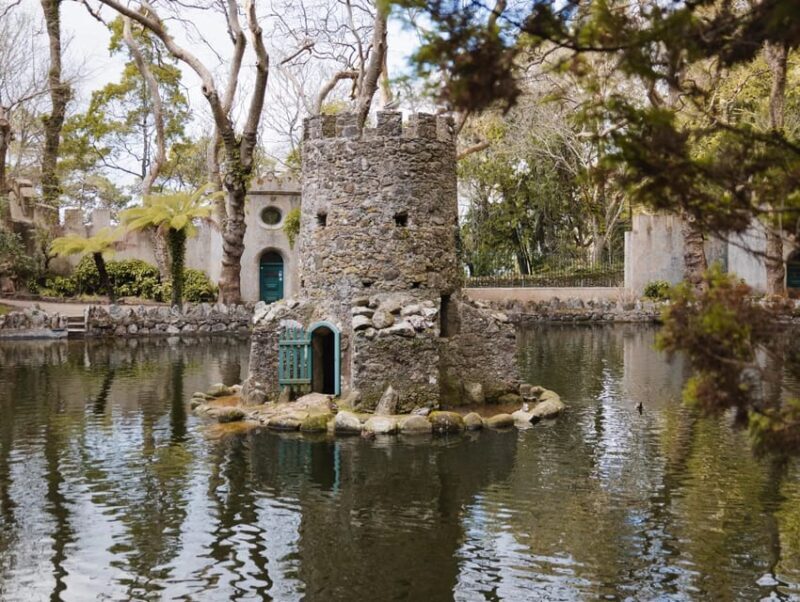 Lisbon: Sintra, Pena Palace & Cascais Guided Tour - Return to Lisbon