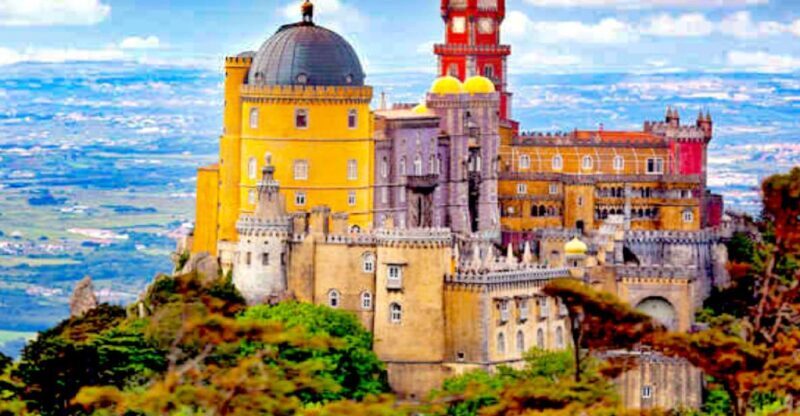 Lisbon: Sintra, Pena Palace, Quinta Regaleira, Cascais Tour - Cascais: The Elegant Seaside Village