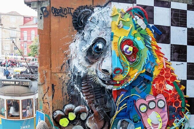 Lisbon Street Art - Private Guided Tour in a Electric Tuk Tuk - Key Points