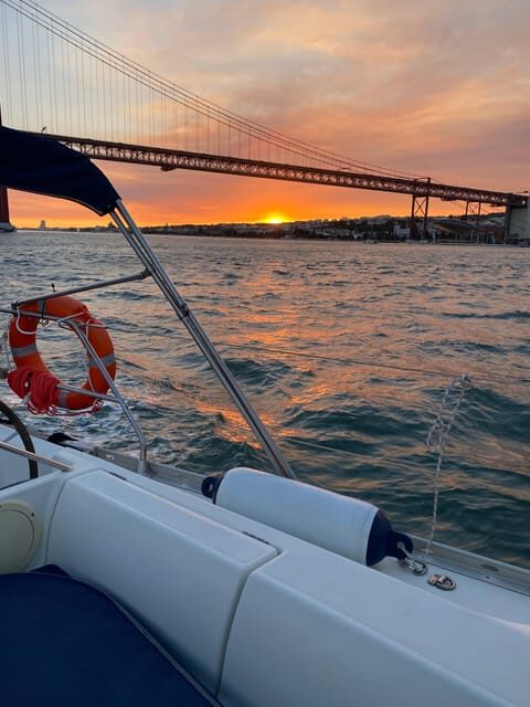 Lisbon: Sunset boat tour with green wine - Is This Tour Worth It?