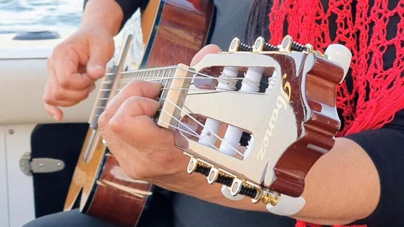 Lisbon: Sunset Boat Tour with live Fado Concert - Why This Tour Works Well