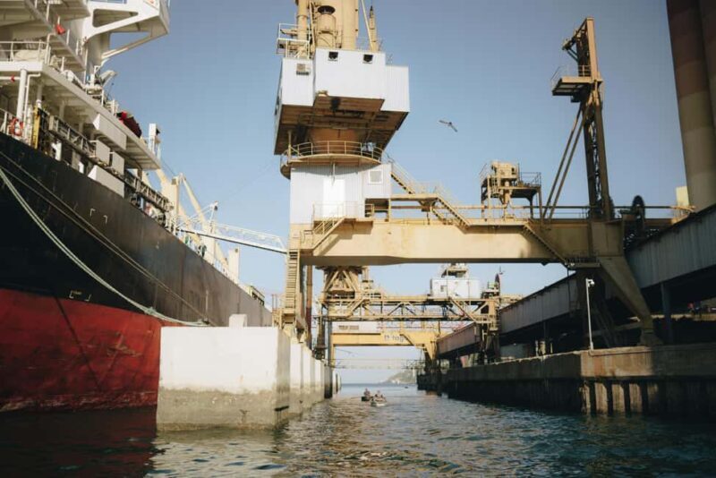 Lisbon Sunset Boat Tour with local Snacks & Drinks - Who Should Consider This Tour?