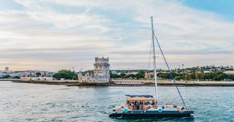 Lisbon: Sunset Catamaran Tour with Music and Drink - Our Honest Breakdown of the Lisbon Sunset Catamaran Experience