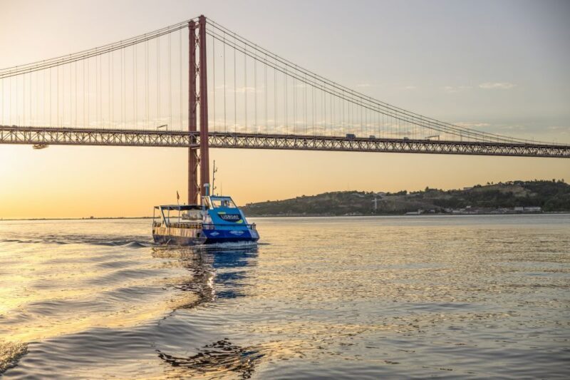 Lisbon: Sunset Cruise with Live DJ and Drinks - The Experience on Board