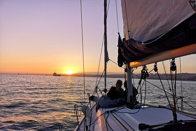 Lisbon Small Group 2h Sunset Sailing- Live Commentary & a Drink - Who This Tour Is Best For