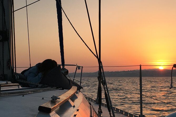 Lisbon Sunset Sailing Tour with White or Rosé Wine and Snacks - The Wine, Snacks, and Atmosphere