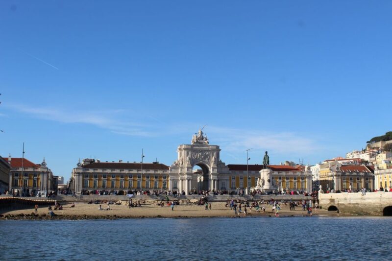 Lisbon: Sunset SpeedBoat Tour - The Sum Up
