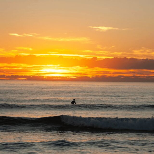 Lisbon: Sunset Surf Experience - What Is the Lisbon Sunset Surf Experience?