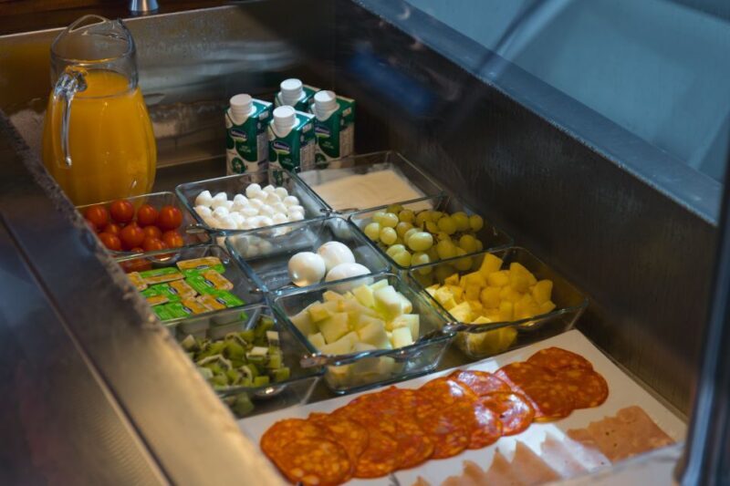 Lisbon: Tagus River Cruise With Brunch - The Brunch Experience: Worth it or Not?