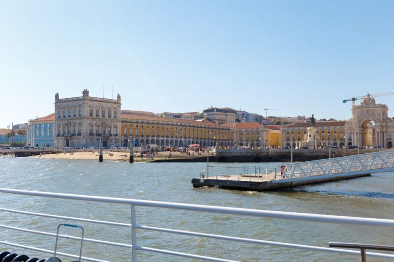 Lisbon: Tagus River Cruise With Brunch - FAQs