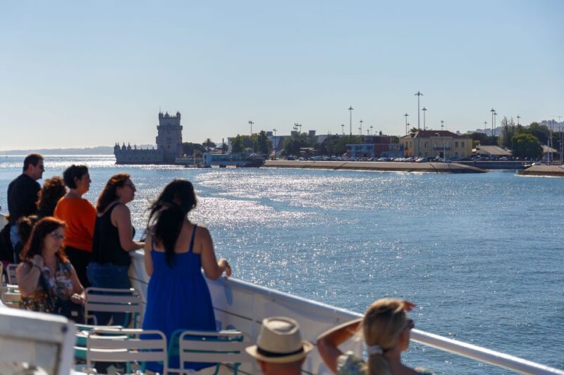 Lisbon: Tagus River Cruise with Welcome Drink - The Experience: Comfort, Scenic Views, and Atmosphere