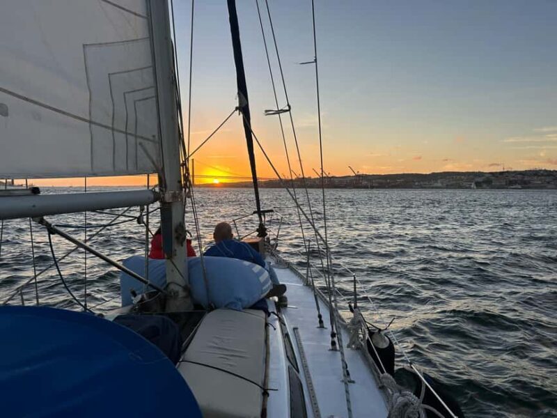Lisbon: Tagus River Sailing Tour with Snacks and Drinks - What to Expect on the Tagus River Sailing Tour