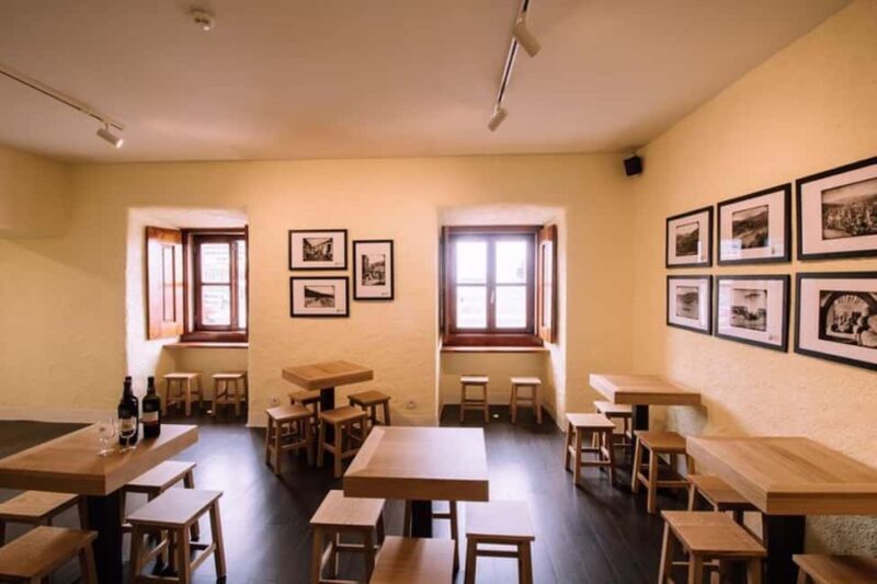 Lisbon: Tasting of two Port wines and Pastel de Nata - The Experience: What to Expect