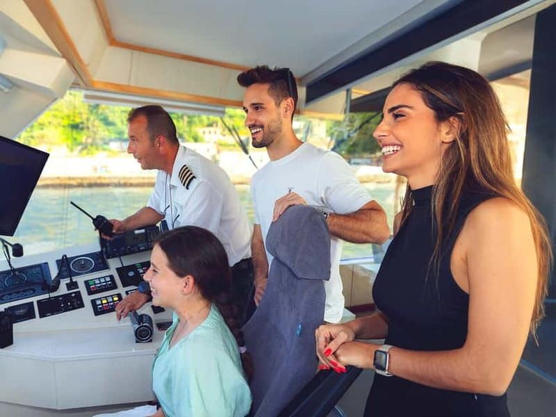 Lisbon: Tejo River Sightseeing Cruise - Monument to the Discoveries: Watching the River-Carried Perspective