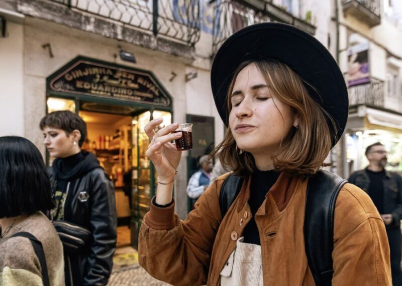 Lisbon: Tipsy Tour Fun Bar Crawl with a Local Guide - Group Size and Suitability