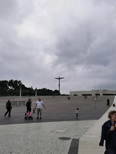 Lisbon to Fatima Nazaré and Óbidos Private Full Day Tour - FAQs