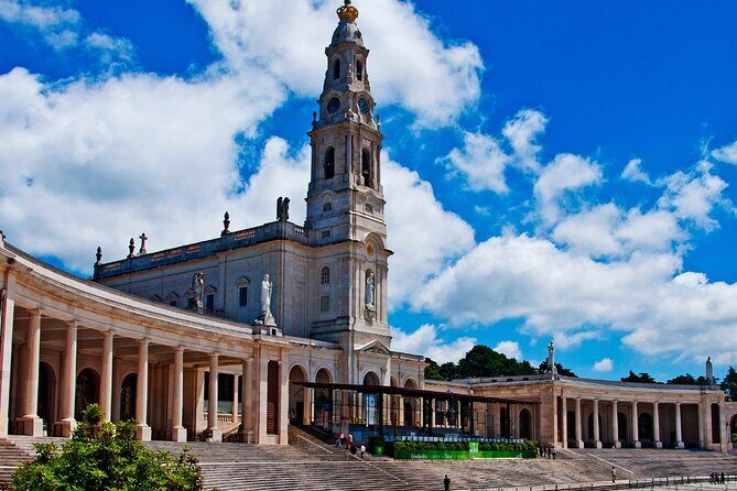 Lisbon to Fatima Obidos Nazare Private Tour - FAQs About the Lisbon to Fátima, Nazaré, and Óbidos Private Tour