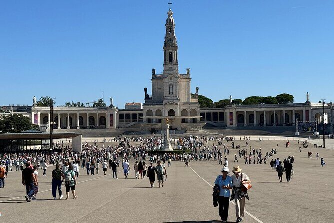 Lisbon to Porto with stops Obidos Nazare Fatima Coimbra Aveiro - FAQ