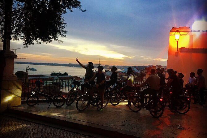 Lisbon Tour by Night with Electric Bikes - The Value of This Night Tour