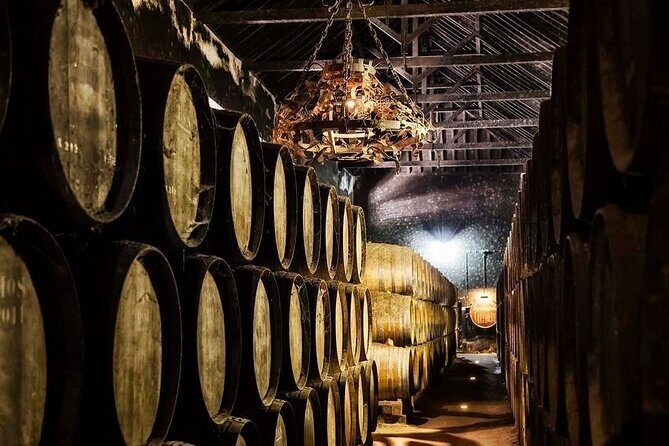 Lisbon Tour to Setúbal, Mountains and Sea, with Wine Tasting - FAQs