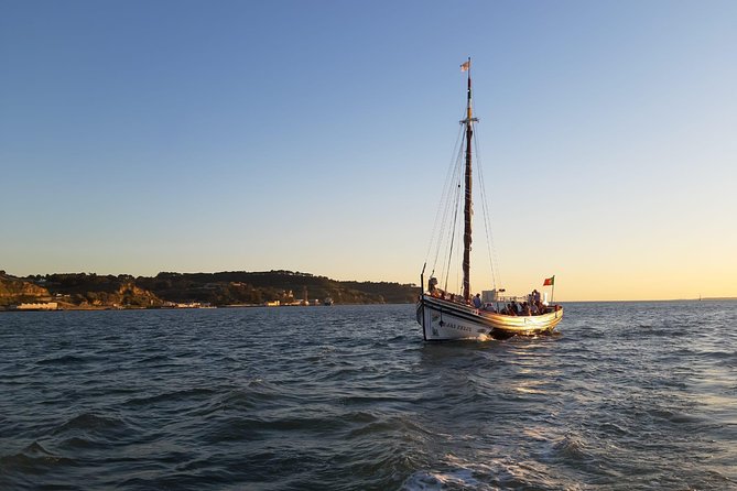 Lisbon Traditional Boats - Guided Sightseeing Cruise - The Boat: The Big “Wow” Factor