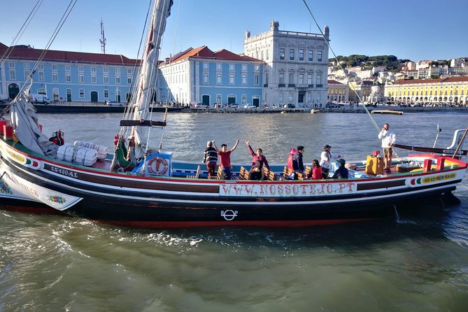 Lisbon Traditional Boats - Guided Sightseeing Cruise - The On-Board Experience: Live Commentary That Helps Without Taking Over