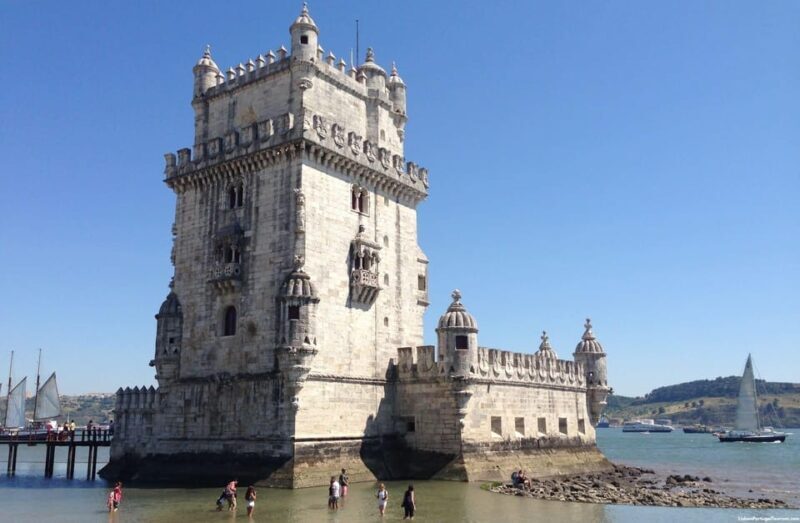 lisbon tuktuk tour 2 hours - Who Is This Tour Best For?
