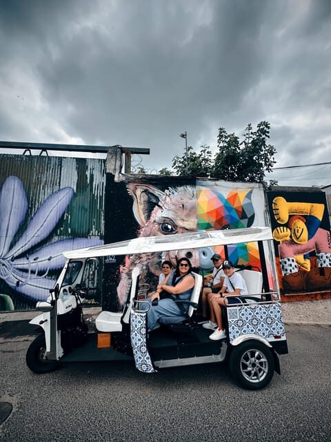 Lisbon with Tukxi: Street Art Lovers by Tuktuk - FAQ