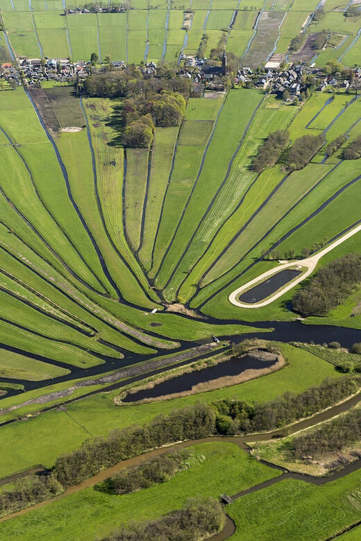 Lisse: Drive-it-Yourself Dutch Countryside GPS Audio Tour - Who Should Consider This Tour?