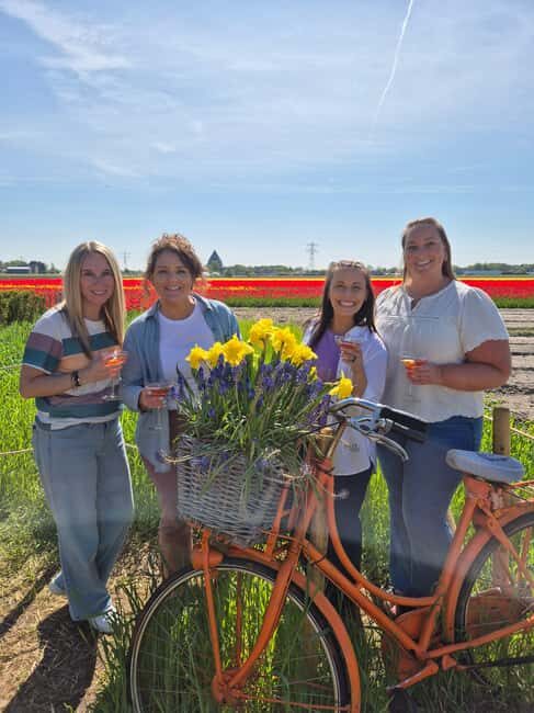 Lisse: Private Tulip Bike Tour with Tulip Farm Visit - Practical Details and Tips