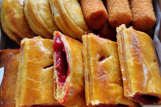 Little Havana Tour Cuban food dance cigars art music museum - A Deep Dive into the Little Havana Tour