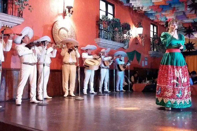 Live a Mexican Night in Plaza de los Mariachis - What to Expect from the Tour