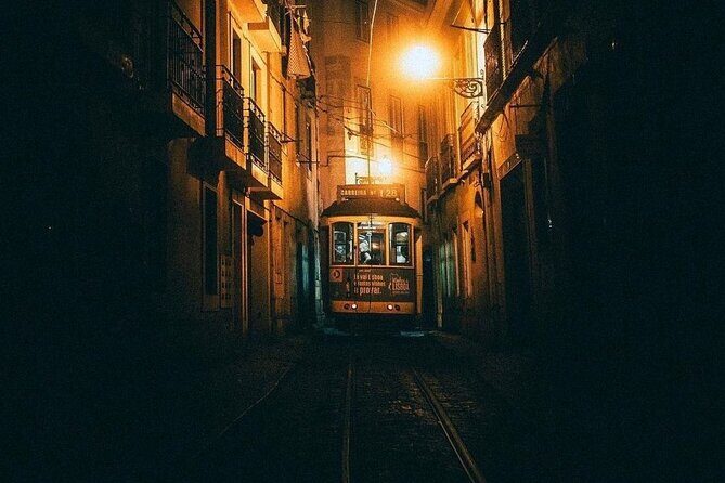 Live Fado Show with Traditional Dinner and Lisbon by Night - Frequently Asked Questions