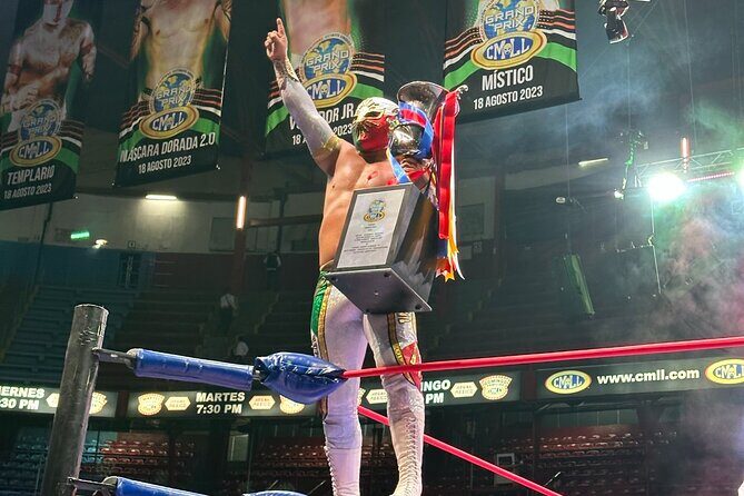 Live Wrestling from the Best Area of the Arena Mexico - Is This Tour Worth It?