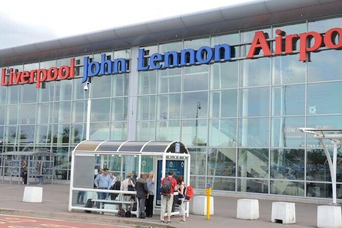 Liverpool Airport Transfer 1 to 14 Passengers One Way Transfer - Why Choose This Transfer Service?