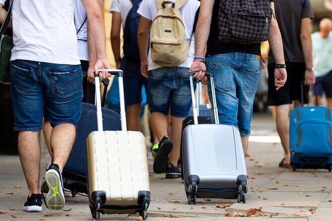 Liverpool Airport Transfer 1 to 14 Passengers One Way Transfer - Who Will Love This Service?