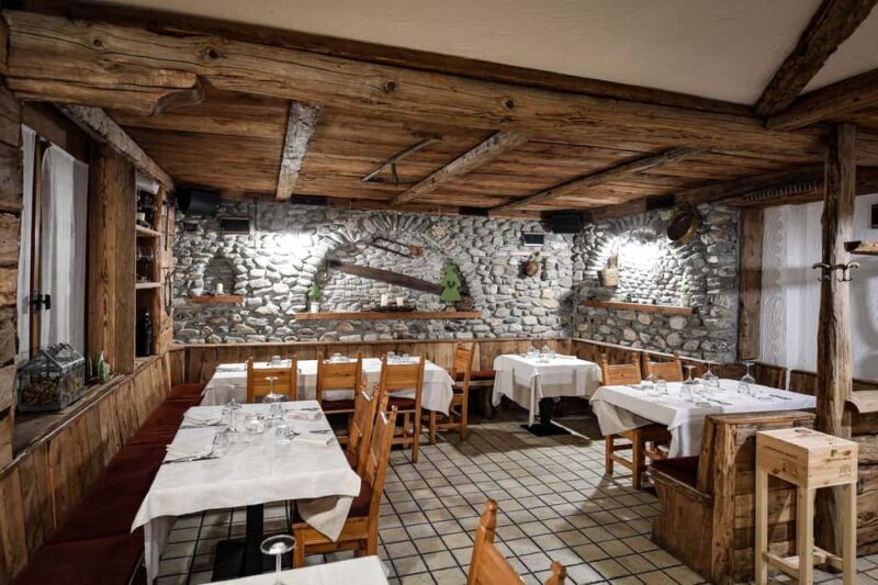 Livigno: 3-Course Lunch in a Mountain Hut with Wine - What to Expect During Your Lunch