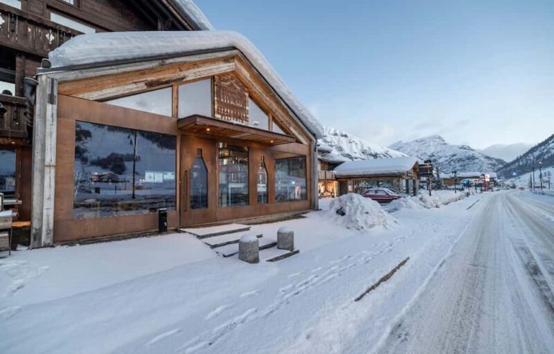 Livigno: Brewery Tour with Beer Tasting and Snacks - The Taste and Snacking Experience