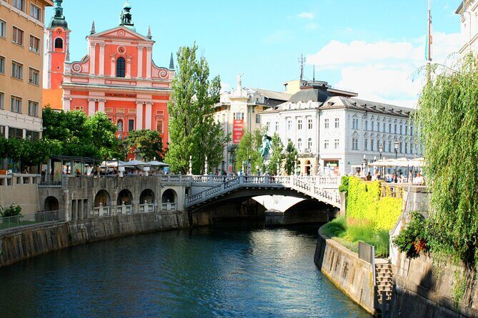 Ljubljana 2Hours and 30Minute Walking Tour with Local Guide - A Closer Look at the Tour Itinerary