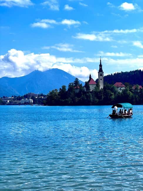 Ljubljana: Lake Bled Private Tour with Pletna Boat Ride - Key Points