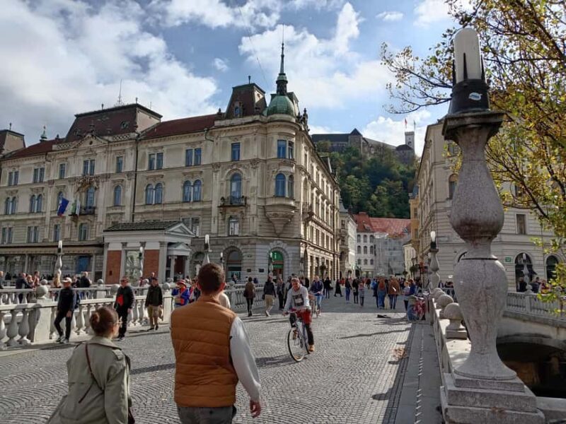 Ljubljana: Private tour to discover the city of dragons - FAQ