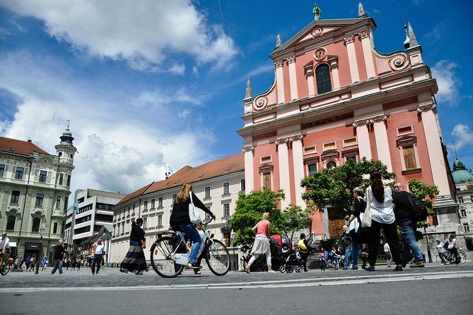 Ljubljana private walking tour with a local - The Experience from a Traveler’s Perspective