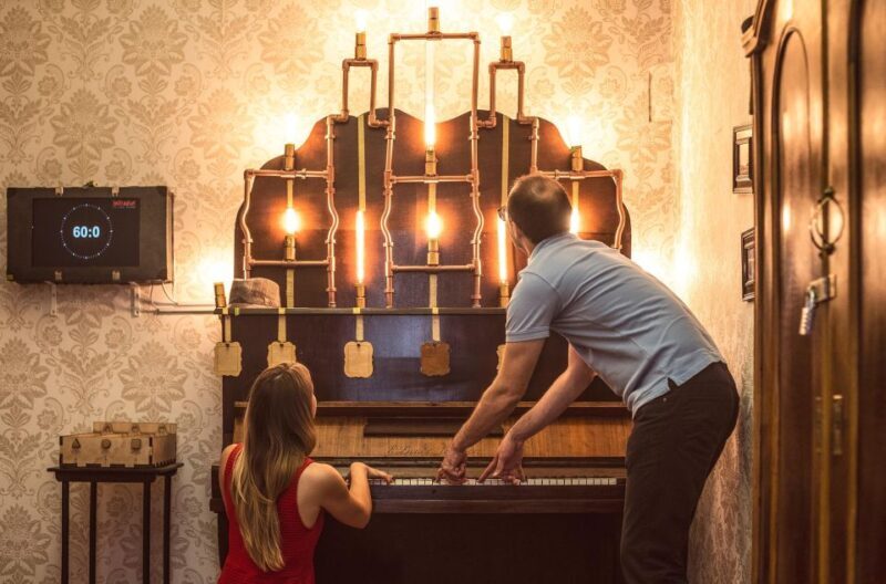 Ljubljana: Wondrous Machine Escape Room (2-6 players) - Key Points