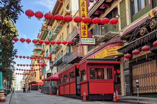 Local Flavors: An Insider's Tour of San Francisco's Hidden Gems - An In-Depth Look at the Tour Experience