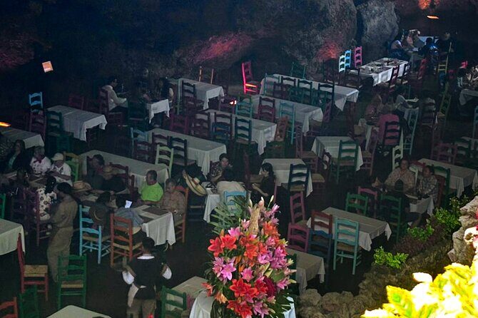 Local Fun from CDMX to The Grotto and the Pyramids of Teotihuacá - Deep Dive into the Experience