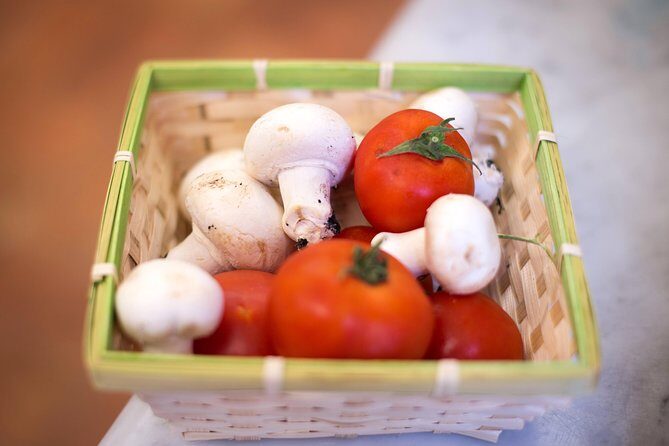 Local Market Visit and Private Cooking Class at a Cesarina's Home in Lecce - A Detailed Look at the Experience